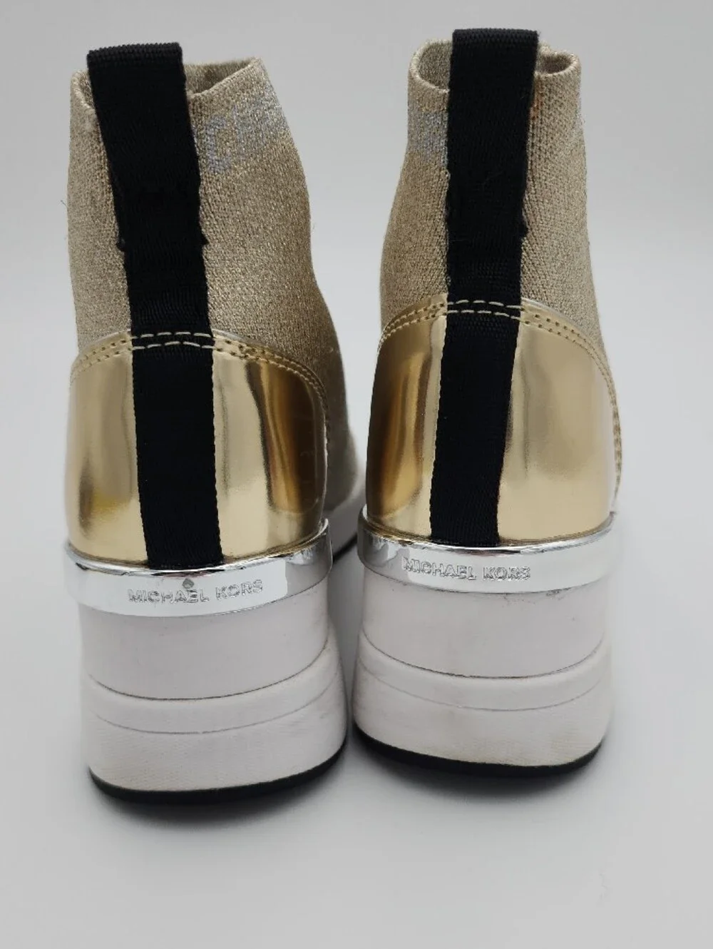 Michael Kors Size 6 Women's Metallic Knit Slip-On Sneakers‎ - Gold And Silver